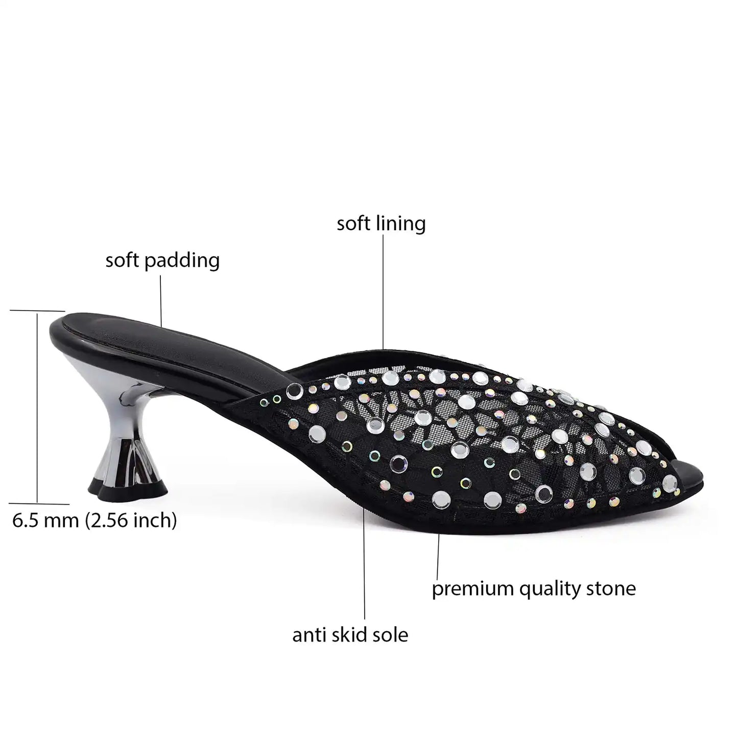 Black mule heel with 6.5 cm heel and soft padded insole