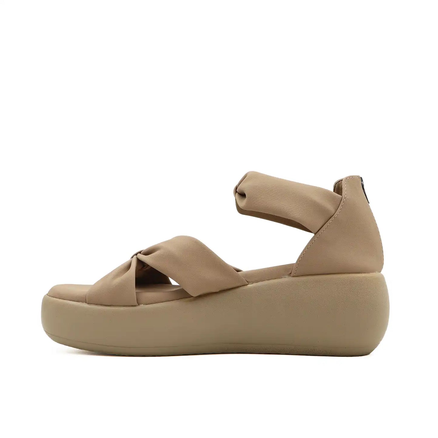 Oyoqchi women's beige sandal with a platform sole on a white background