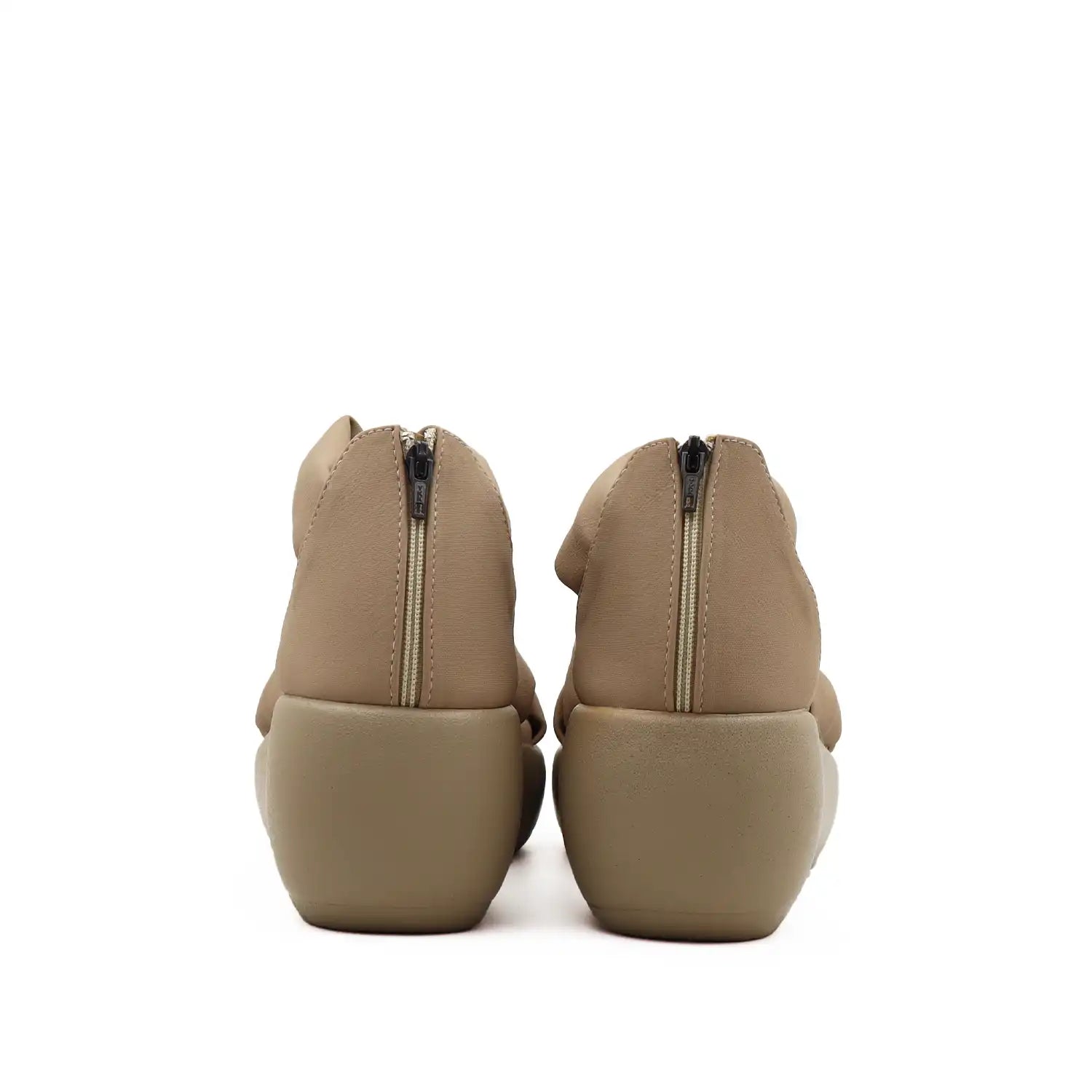 Oyoqchi women's comfortable sandal back view