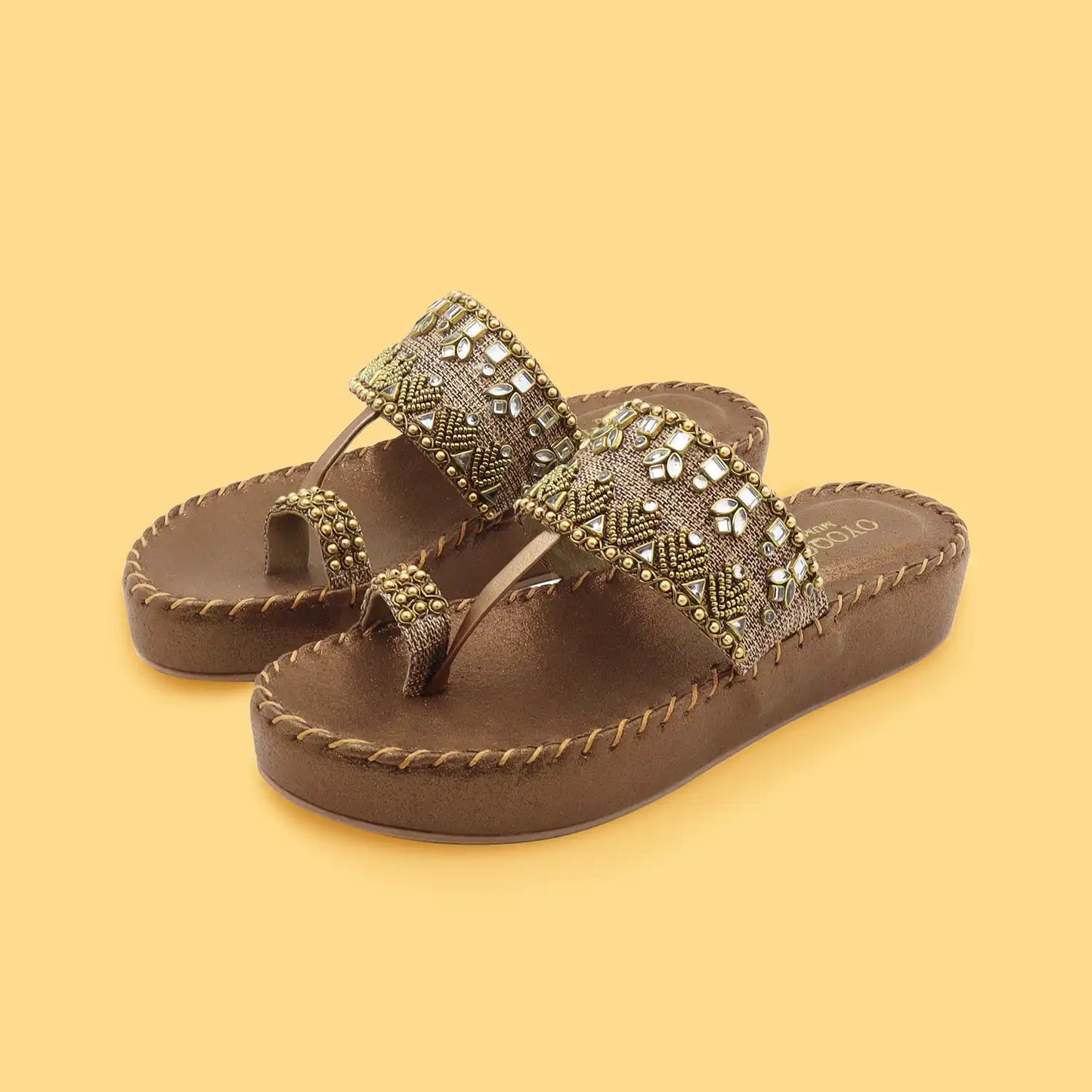 Oyoqchi women's antique ethnic wear platform sandals, pair view