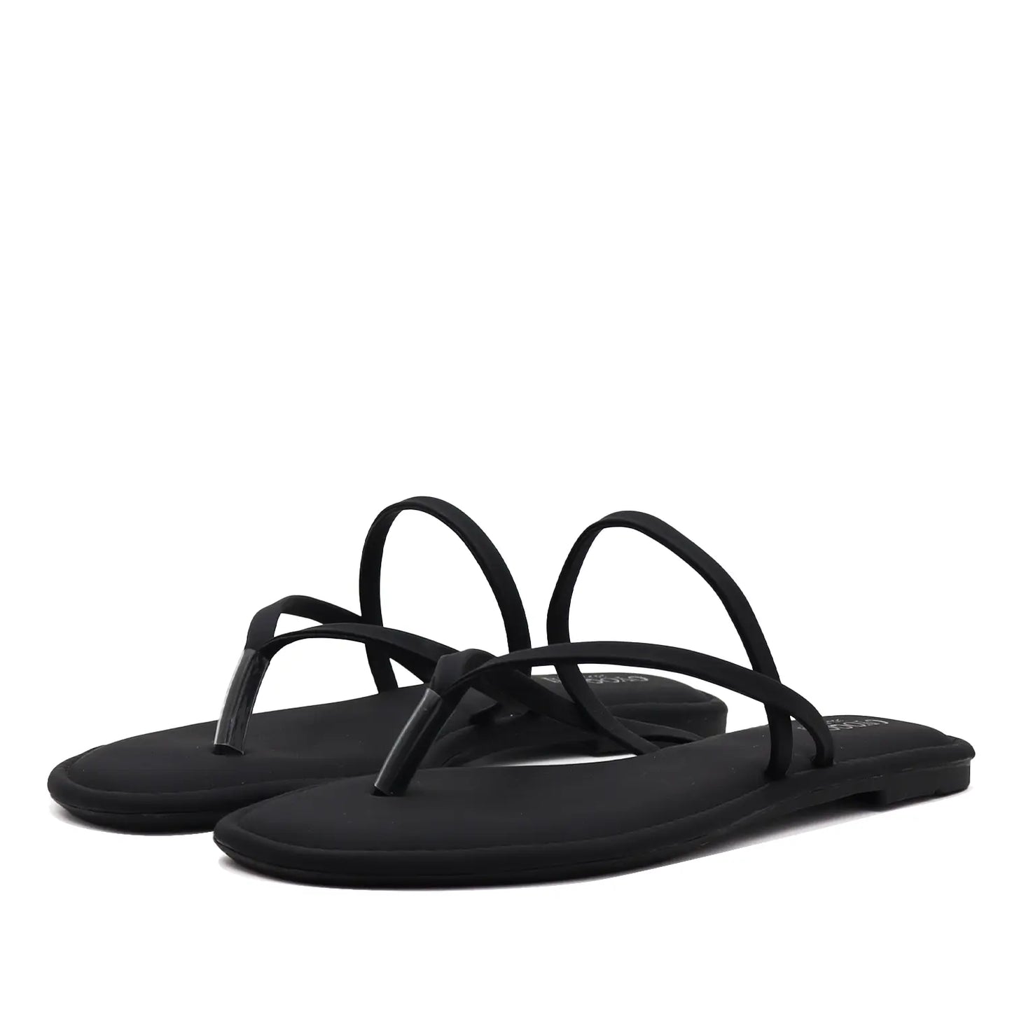 Oyoqchi women's black flat sandals, angles pair view