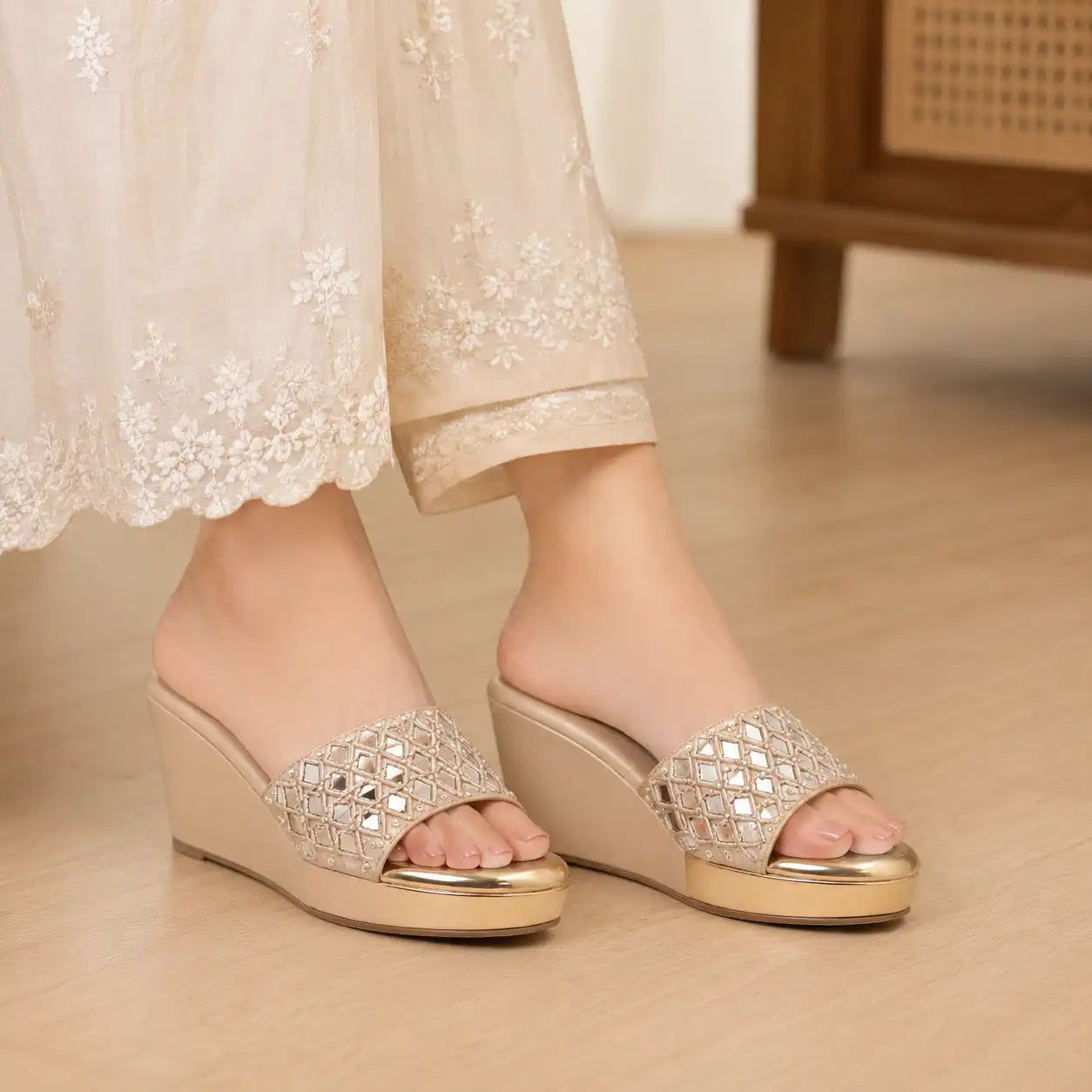OYOQCHI women's 2.5-inch lightweight wedge slide sandals with cushioned footbed Rose Gold color, lifestyle view