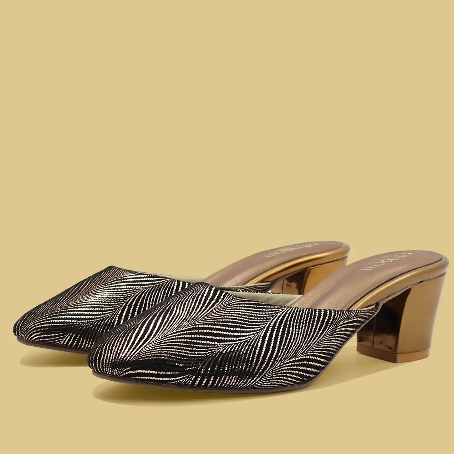 Antique cushioned mule heel for women front view