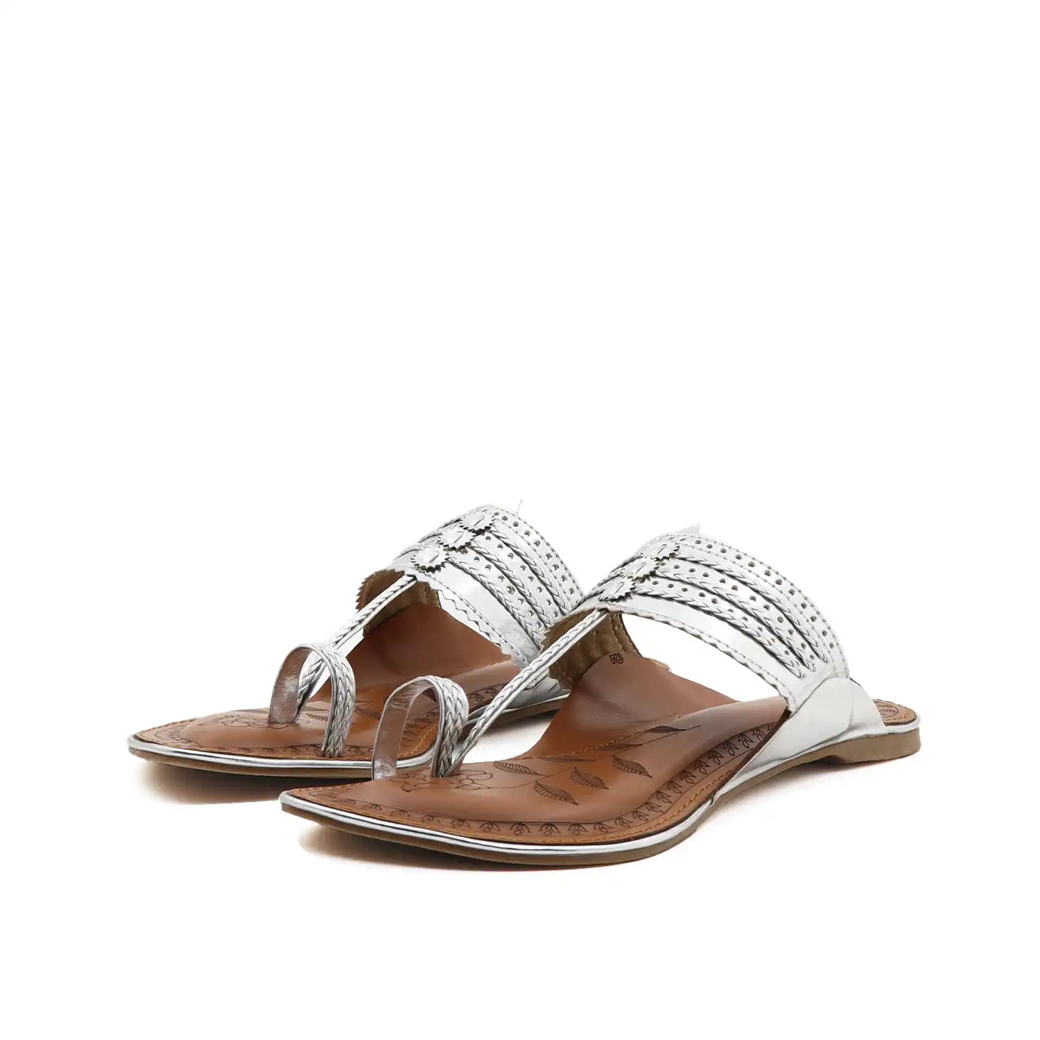 Women's silver kolhapuri flats sandals, pair view